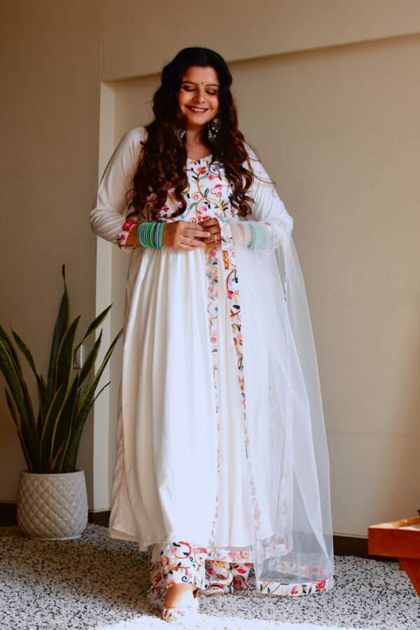 Model wearing Orchard White Embroidery kurta Set