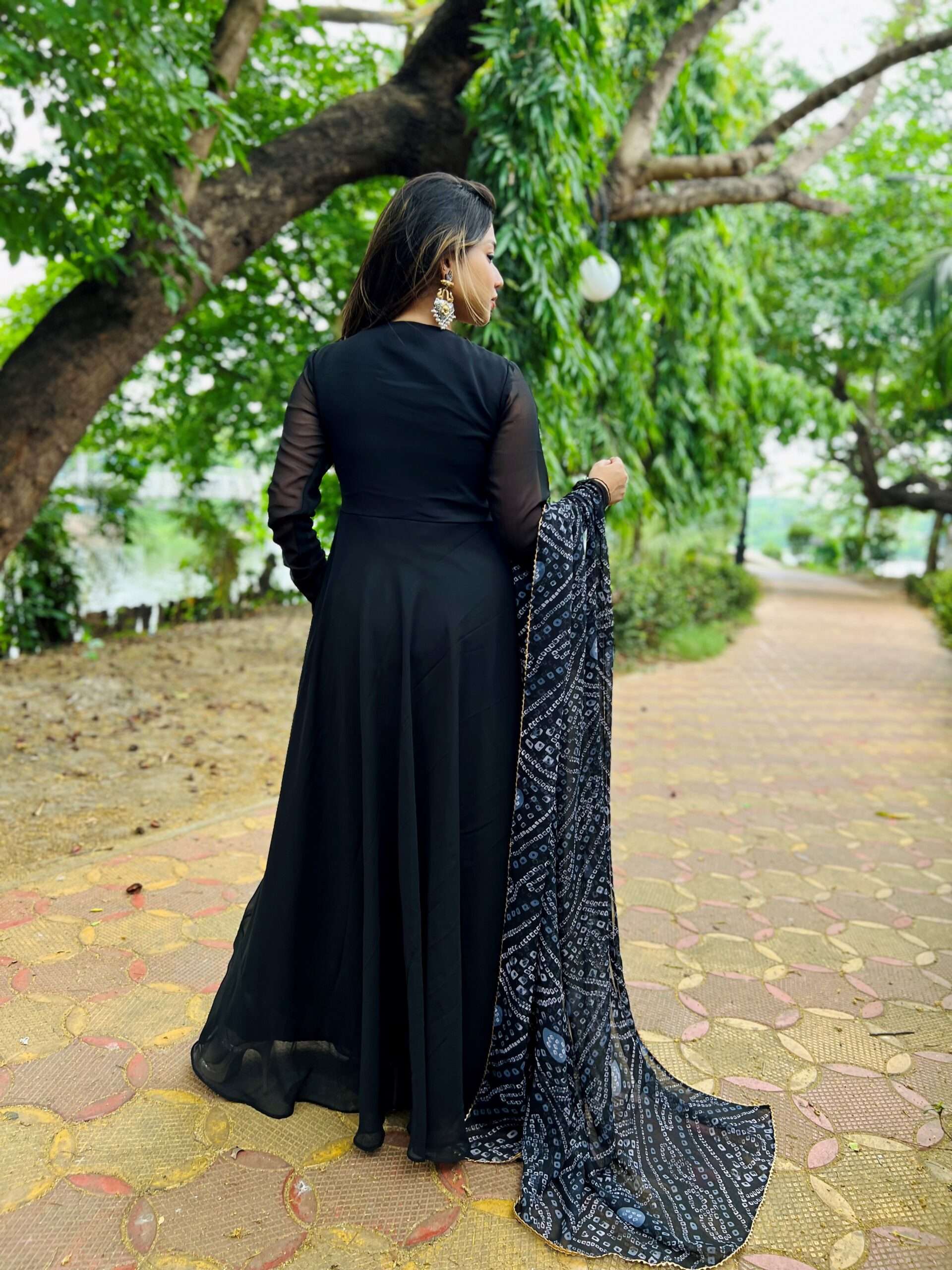 Buy Women's Black Rayon A-line Kurti - Divena Online at Best Price | Trendia
